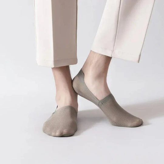 Low-Cut Mesh Liner Socks for Women with Non-Slip Silicone Grip