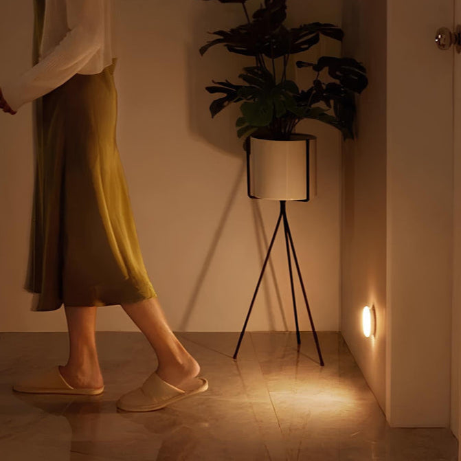 Wireless Motion Sensor Lamp - Battery & USB Closet Light