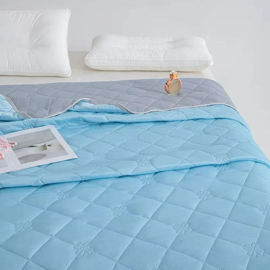Cooling Summer Duvet - Reversible & Temperature-Regulating