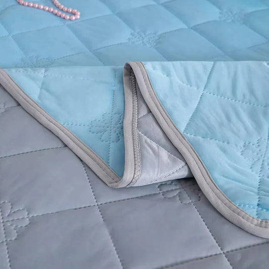 Cooling Summer Duvet - Reversible & Temperature-Regulating