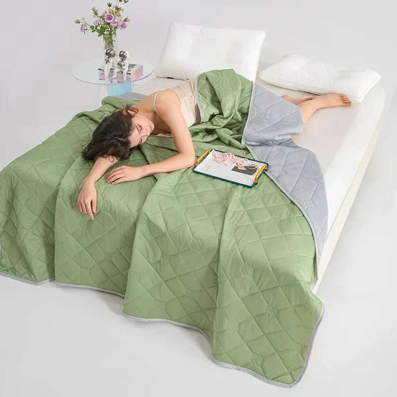 Cooling Summer Duvet - Reversible & Temperature-Regulating
