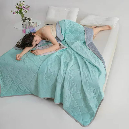 Cooling Summer Duvet - Reversible & Temperature-Regulating